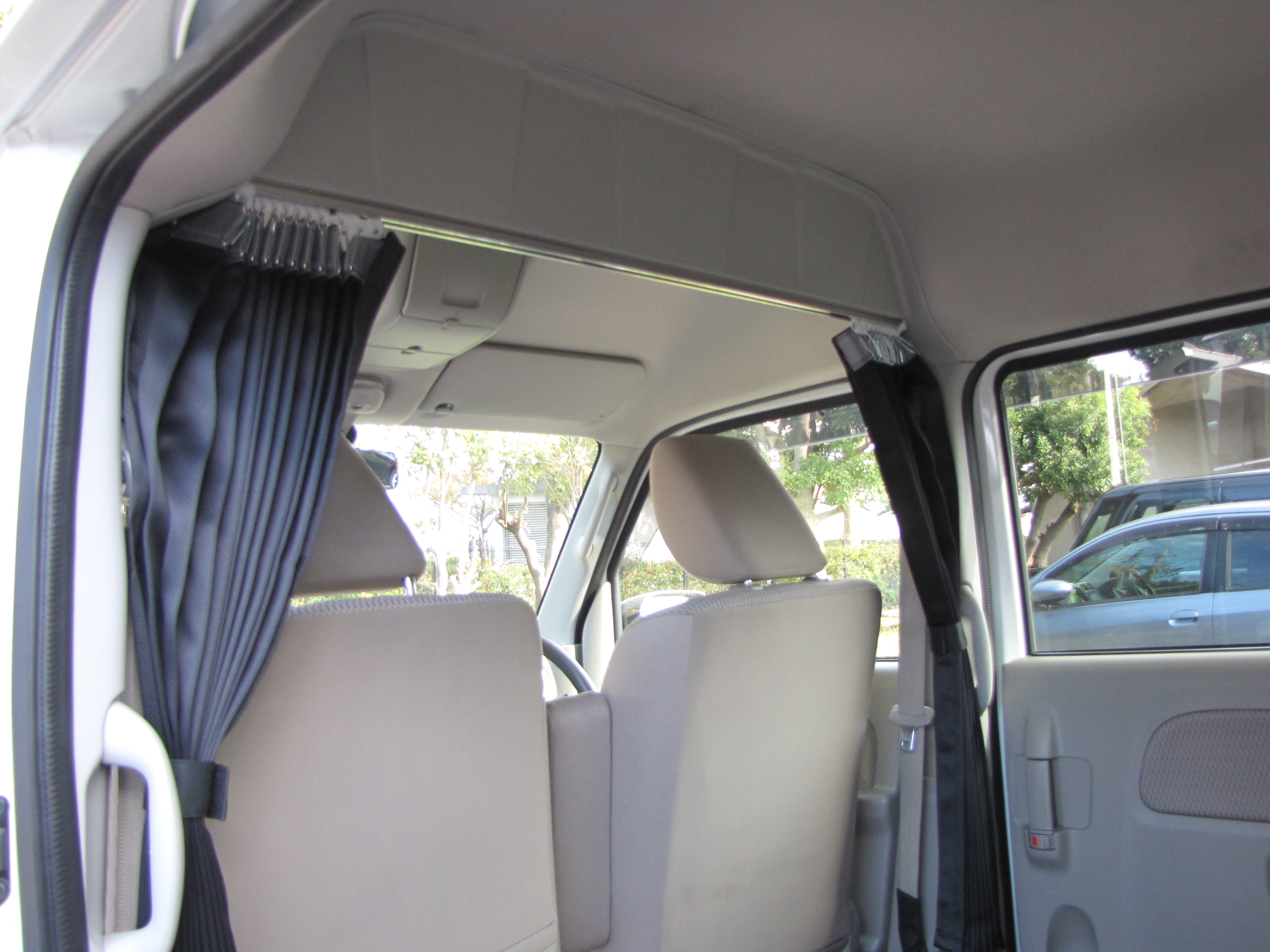 エブリィ17系 マウントカーテンレールセット グレー | 有限会社 カズ