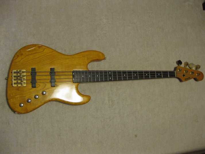 Blade Levinson MIJ Jazz Bass