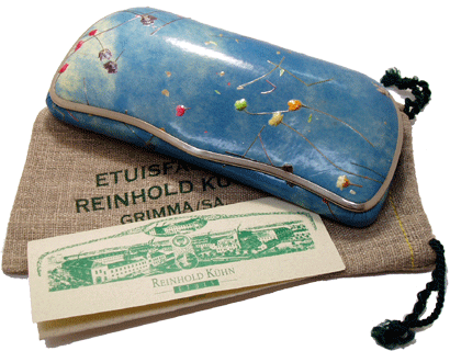 ラインホルト・キューンメガネケース。還暦のプレゼントにもドイツ製