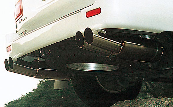 Bomber Exhaust4本出しマフラー：ランクル100（1HD‐FTE）用