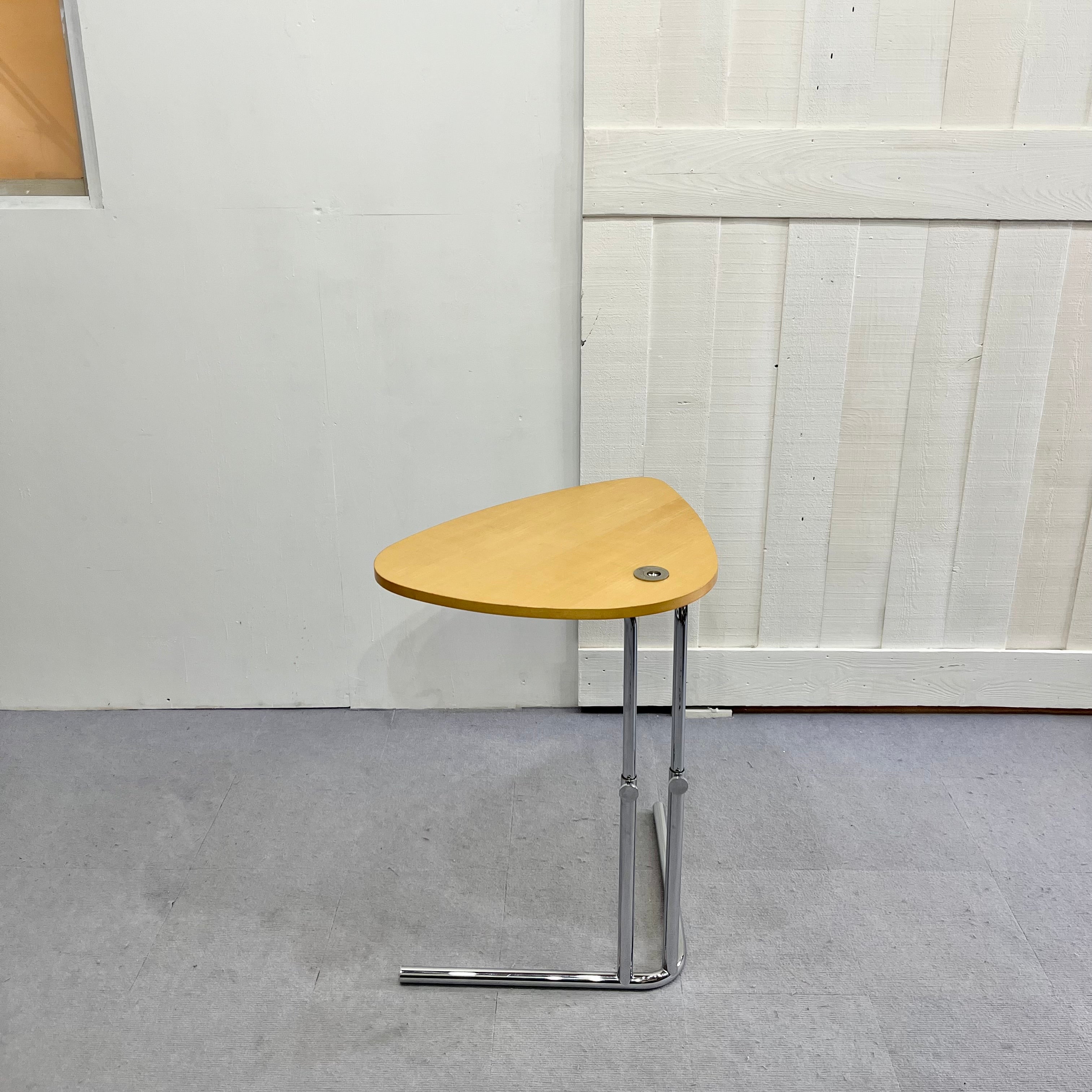 テクタ / TECTA K22 サイドテーブル メープル 中古 ソファテーブル 昇降