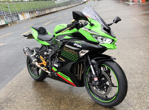 Ninja ZX-25R (2020-) フロントダクトカバー --