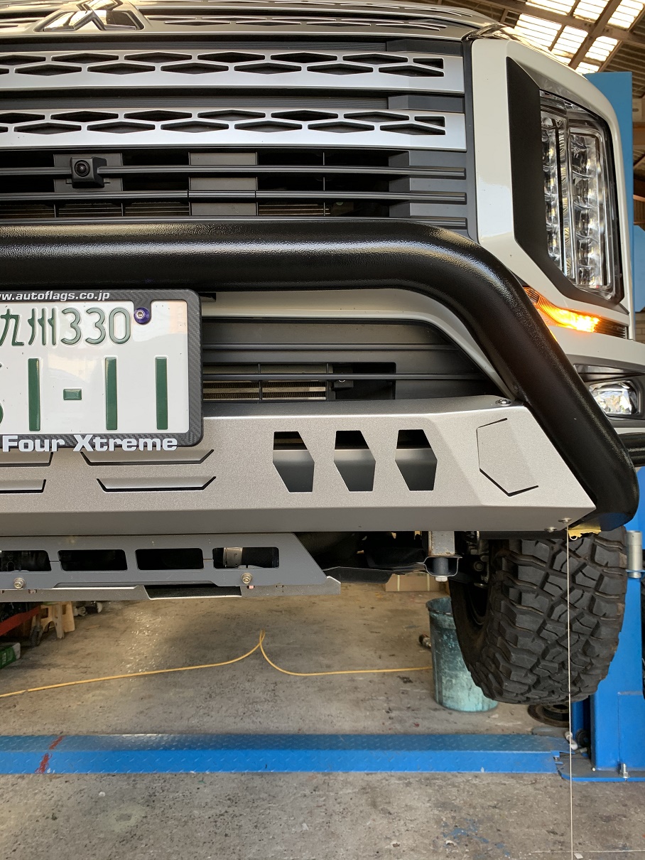 中期型 デリカ専用】GOQBUTO-RⅢ/スキッドプレートカラー3タイプ 商品