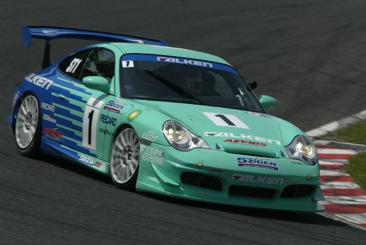 フリー走行トップはファルケンポルシェ - Photo Gallery - Motorsports