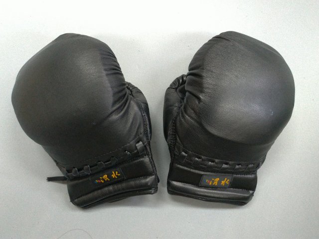 徳大式グローブ、渭水拳友会徳大式防具オンライン入り口