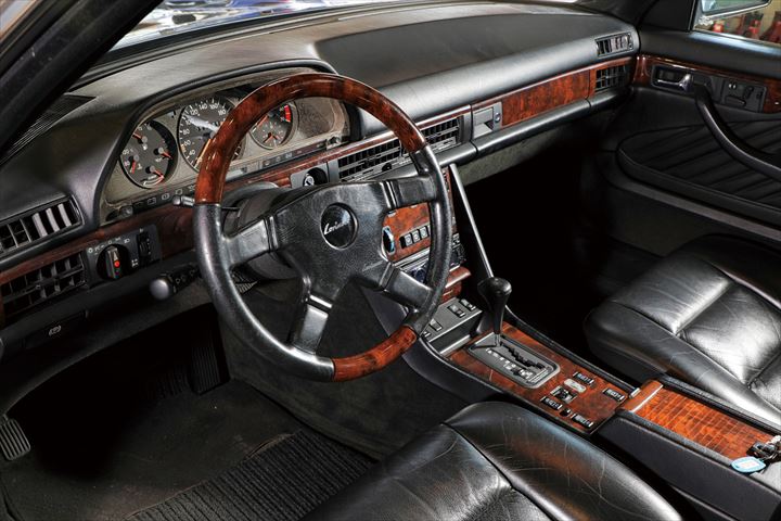 German Neo Classics Selection】560SEC 息を飲むほどに美しい