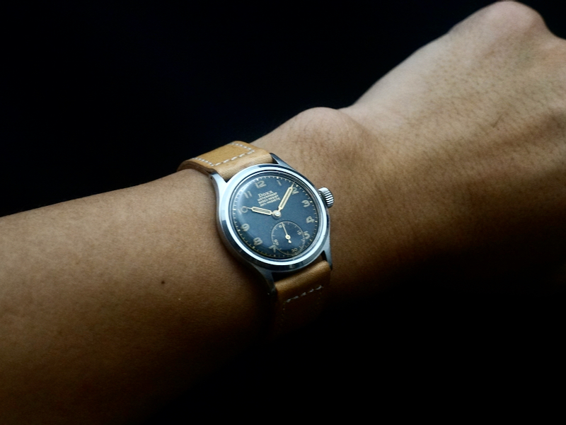 DOXA × FAVRE LEUBA / BLACK GILT DIAL 1940'S - アンティーク腕時計