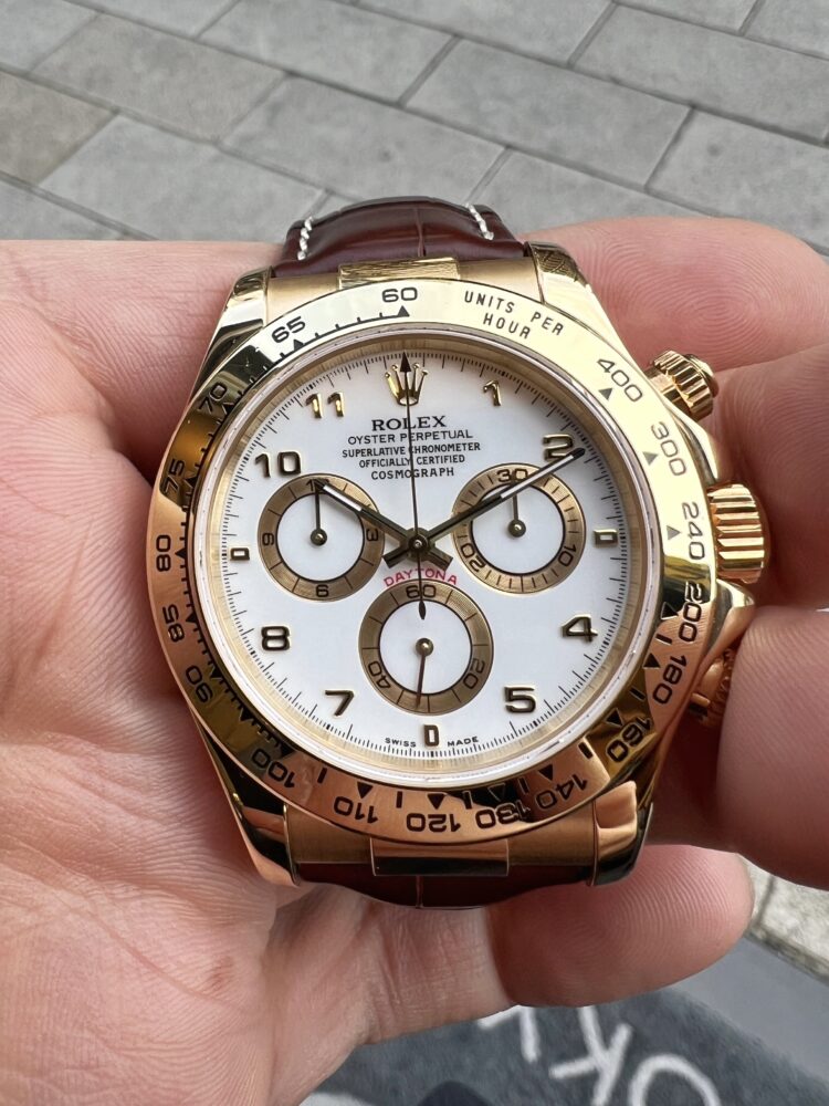 レザーベルトの魅力 ｜ ロレックス【Q-Snap】