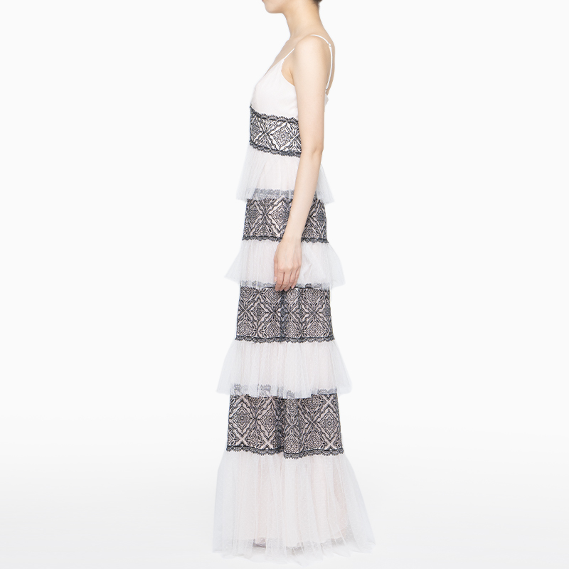 BCBG MAXAZRIA（ビーシービージーマックスアズリア）ロング丈レース