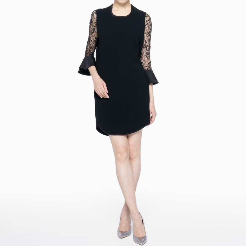 mame Kurogouchi（マメ クロゴウチ）レース＆ベルスリーブデザインミニ