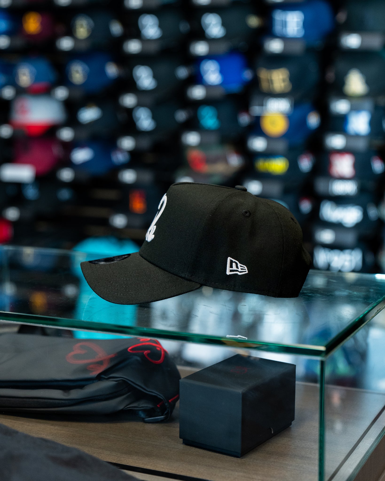New Era 9Forty A Frame 1LoveIE Snapback (Black / White )