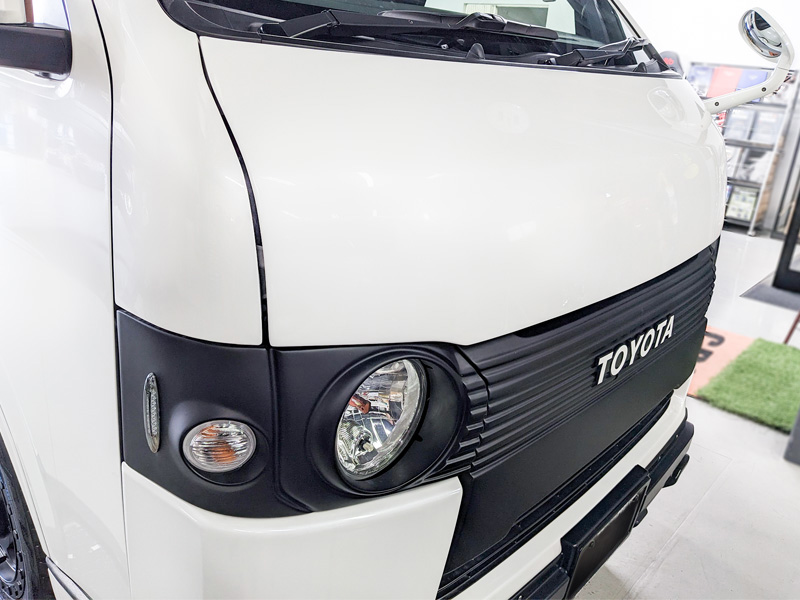 ハイエース 標準ボディー用 ESSEX フラットボンネットを販売中