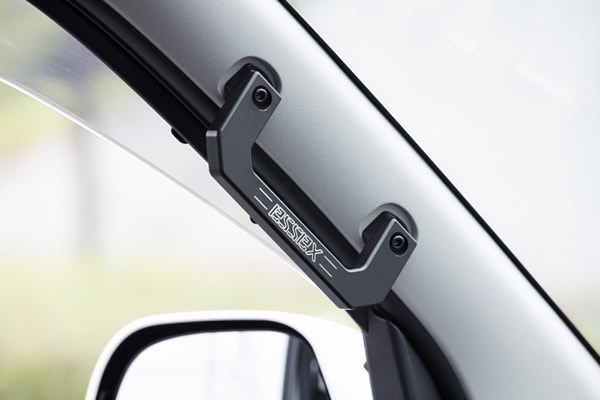 ハイエース用 ESSEX ビレット アシストグリップを販売。 カスタム