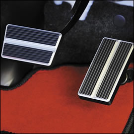 ハイエース用 ビレットペダルセットを販売。 カスタムパーツ専門店