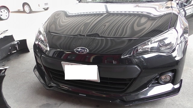 BRZ 前期フロントバンパー後期仕様に変更 バンパー下がりズレ修理