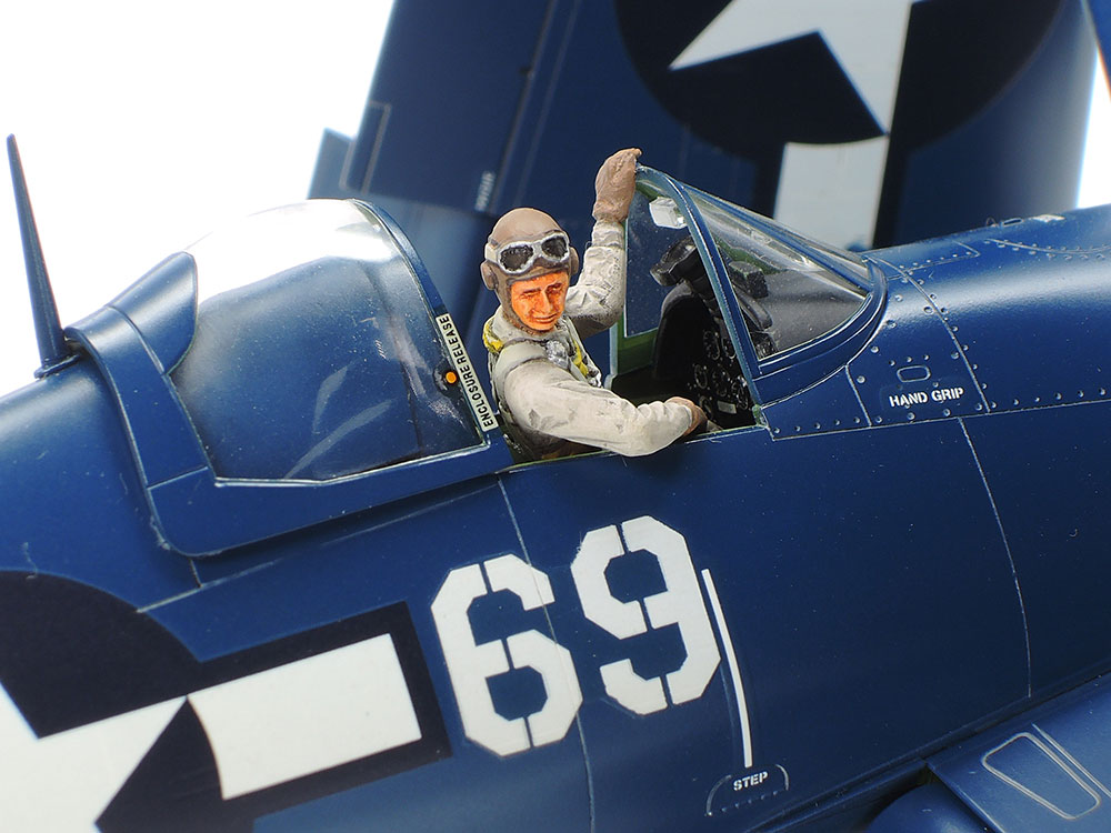 1/48 ヴォート F4U-1D コルセア モトタグ牽引セット: スケールモデル