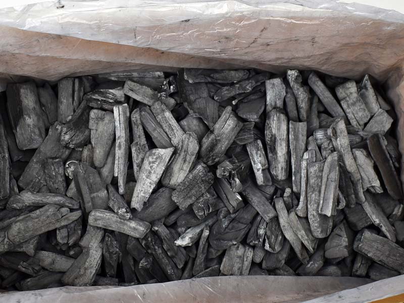 ラオス備長炭 荒割小15kg | 業務用備長炭・オガ炭・木炭販売の専門店