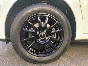 ルノーTWINGO(トゥインゴ)スタッドレスホイールセット装着 | ミスター