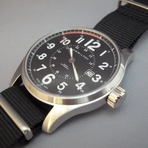 安心な国内正規品ハミルトン カーキ オフィサー オート H70615833