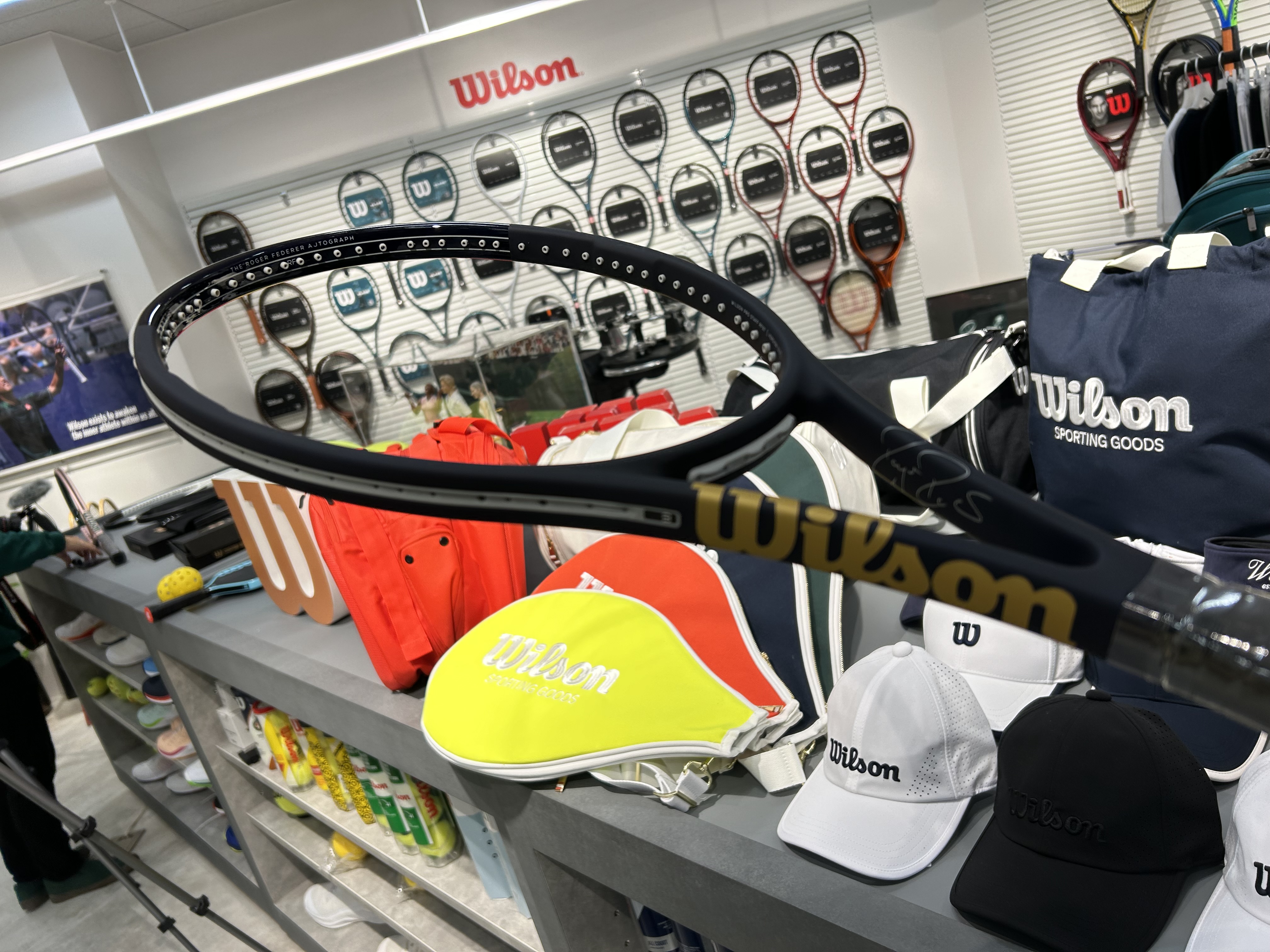 Wilson】「PROSTAFF RF97 V13」がカスタムラケットで復活！いろいろ