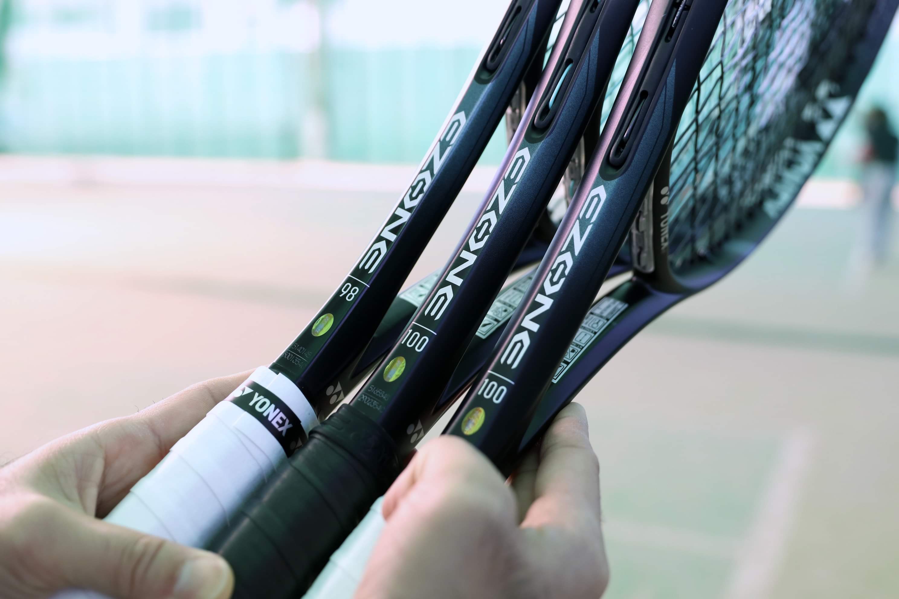 YONEX】新色アクアナイトブラックのEZONEをカスタムフィットして
