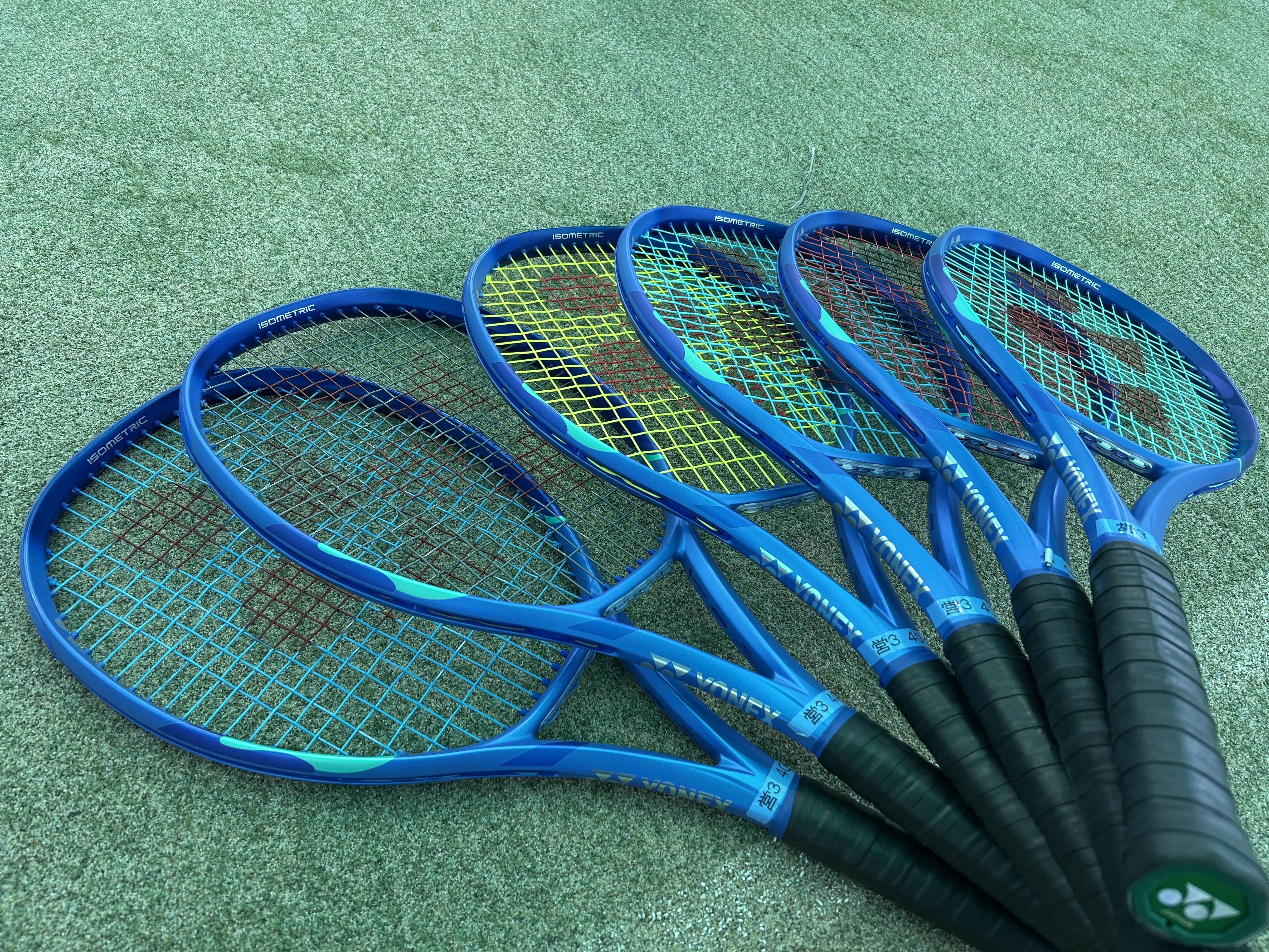 YONEX】EZONE100（2025年モデル）にポリエステル6機種を張って打ち比べ