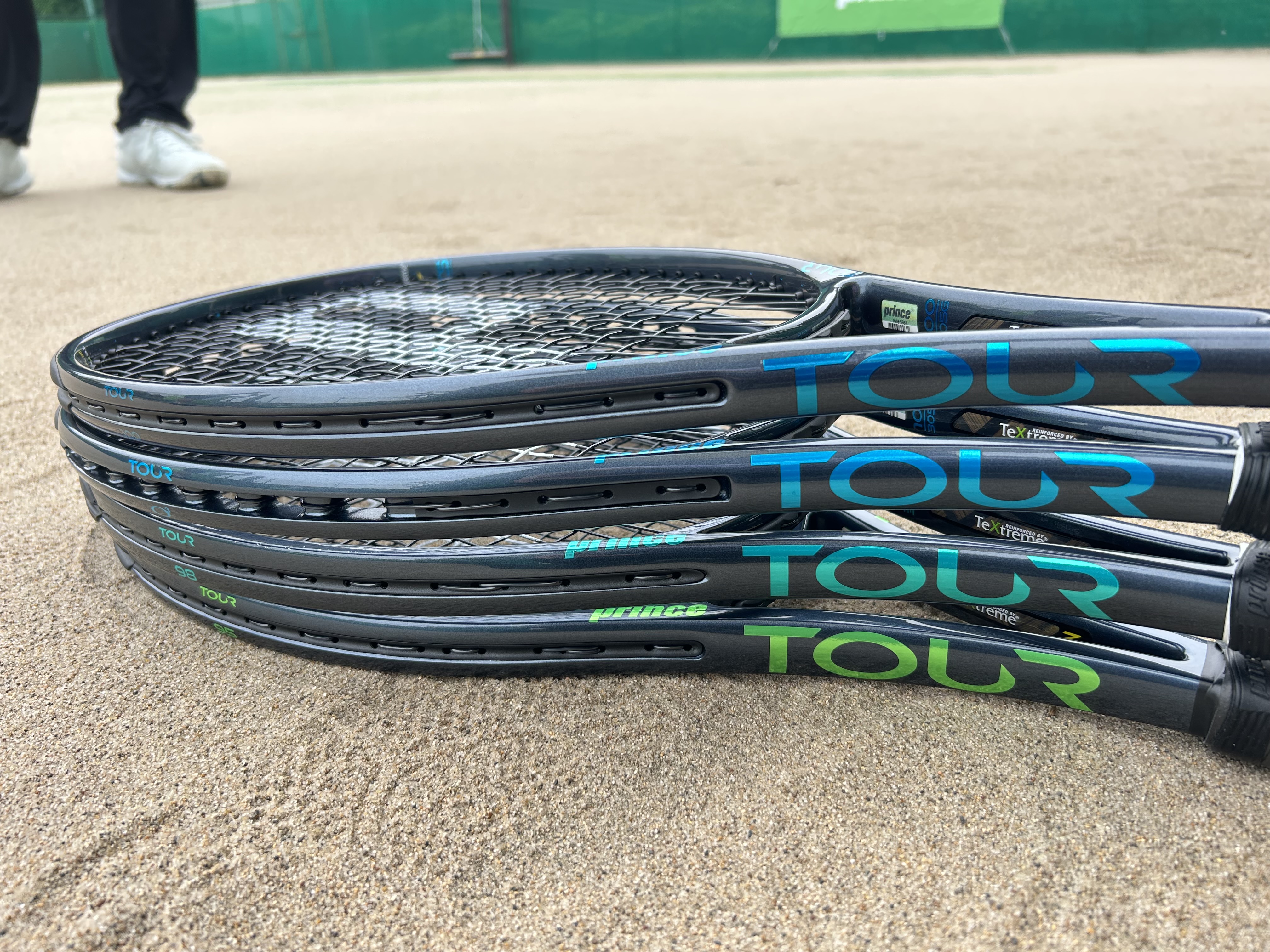 硬式テニスラケット プリンスTOUR 100 2026年モデル G2 305g 硬式