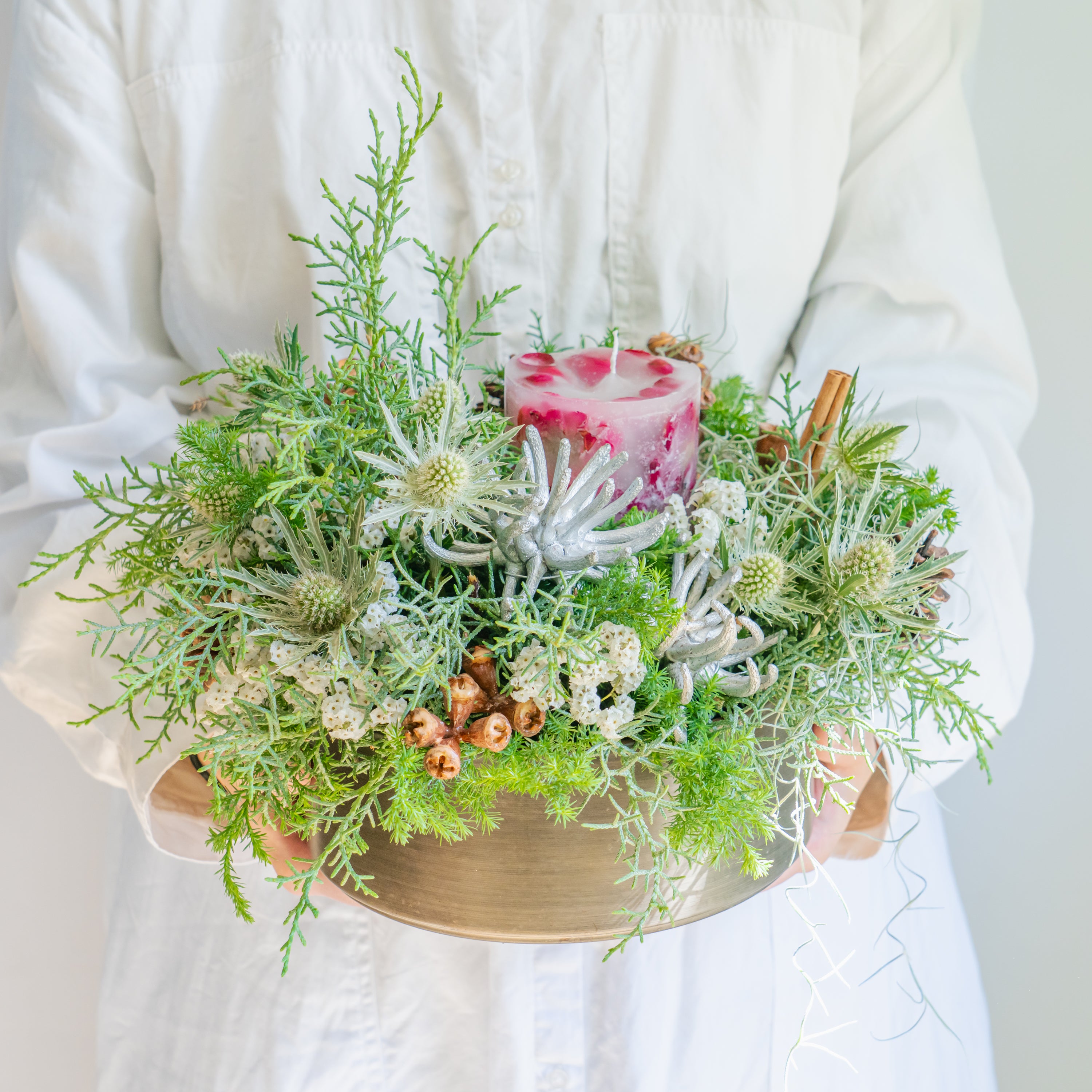 クリスマスキャンドルアレンジメント2025ならFlower&Plants tette