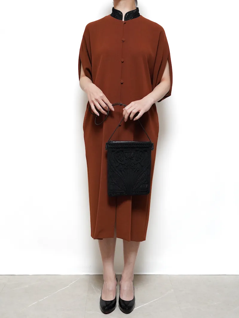 Mame Kurogouchi（マメ クロゴウチ） エンブロイダリーカラーフロント