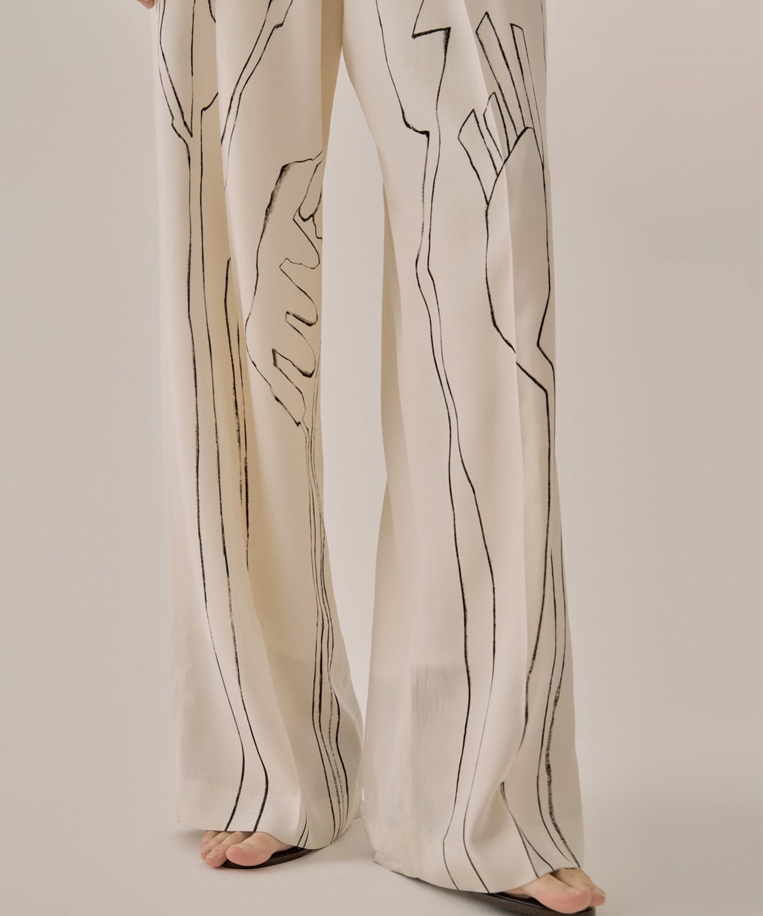 Ulrike pants IV(1 IVORY): AKIRANAKA: WOMENS｜THE TOKYO ONLINE STORE