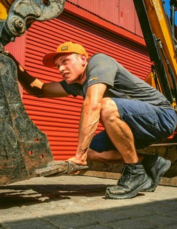 Knit Pom Mountain Beanie | Carhartt 106335 – The Workwear Store