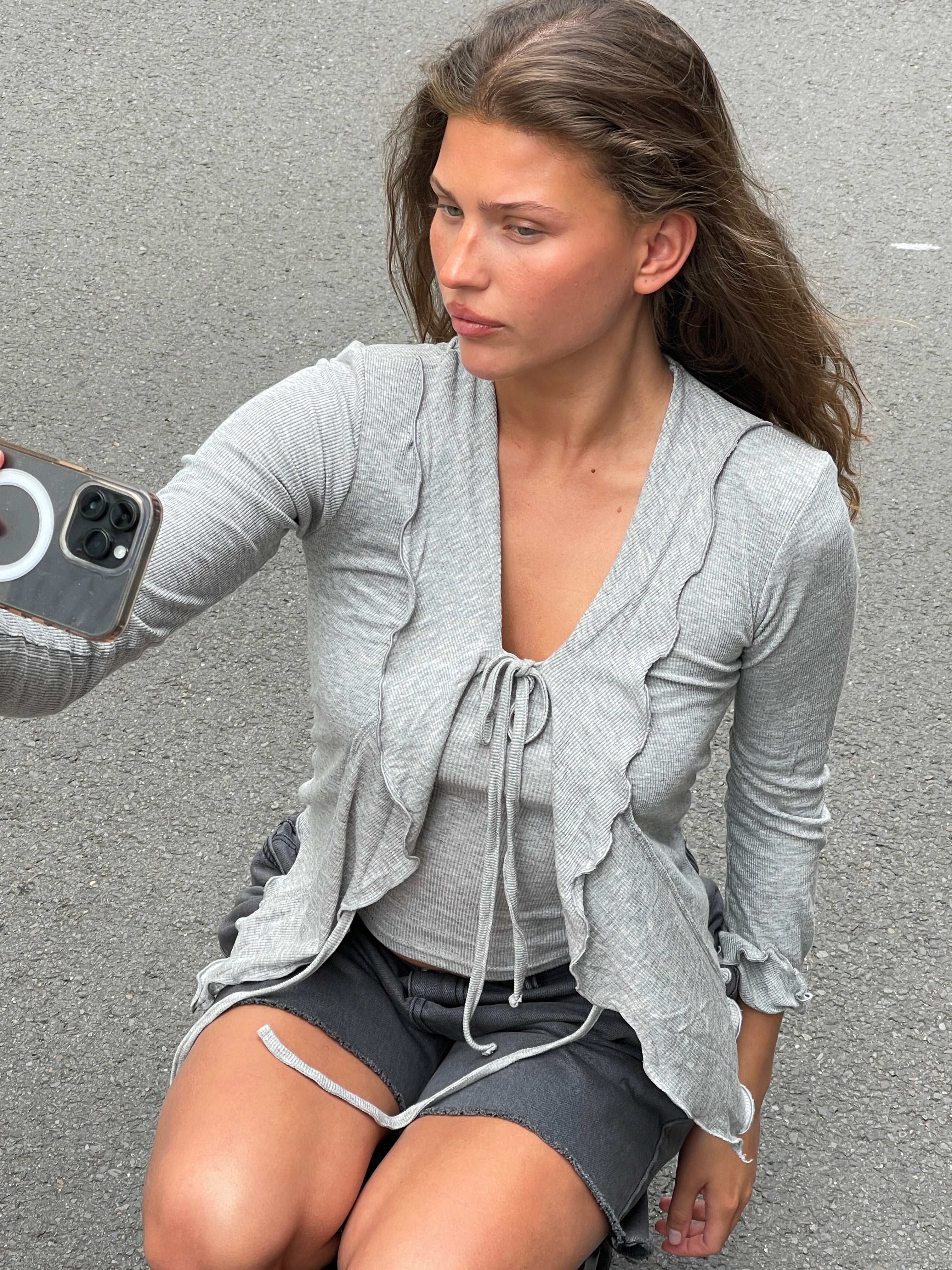 Layered Ruffled Ribbon Cardigan Top Grey – The Room Antwerp