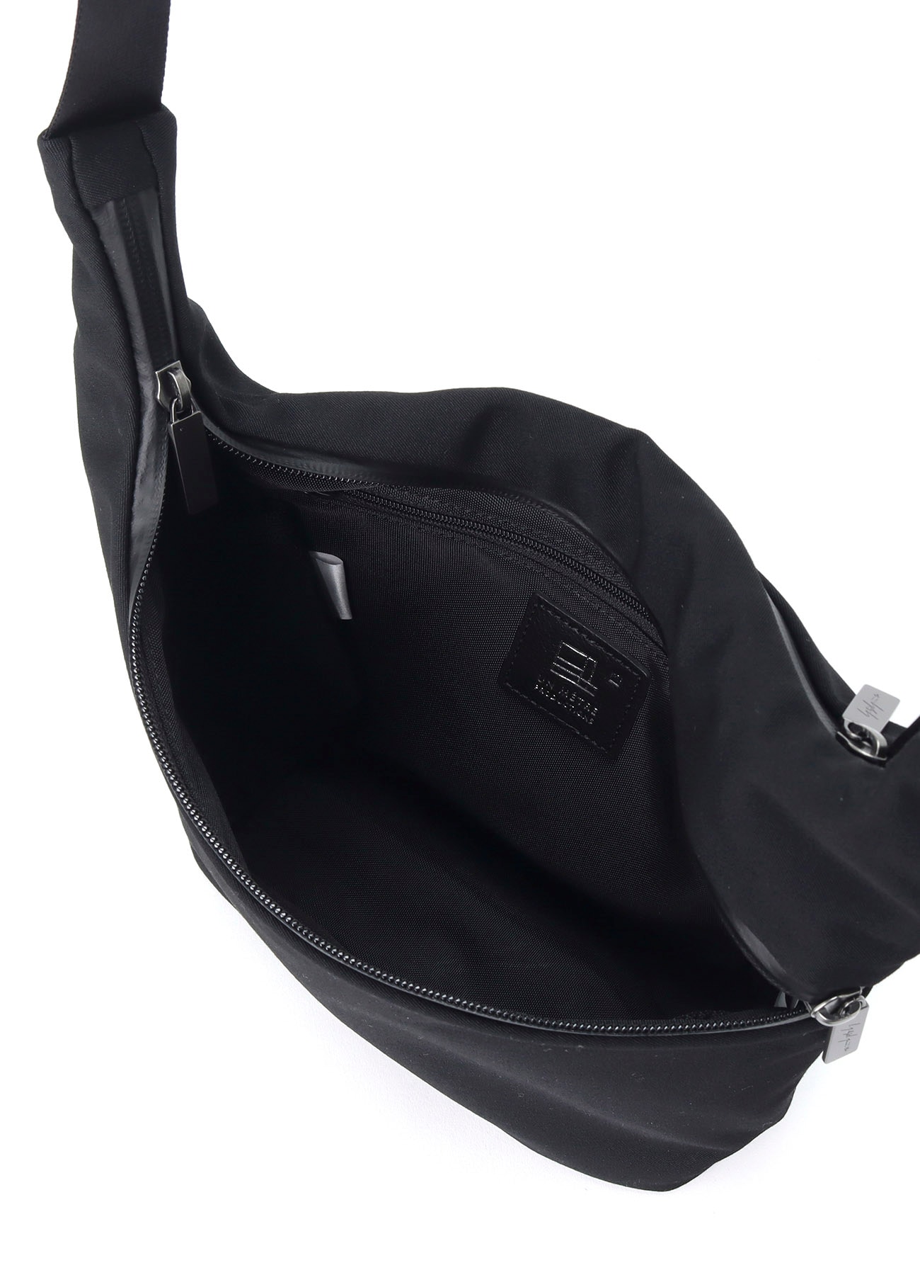 WOOL GABARDINE/NY OBLIQUE ZIPPER SACOCHE(FREE SIZE Black): Yohji