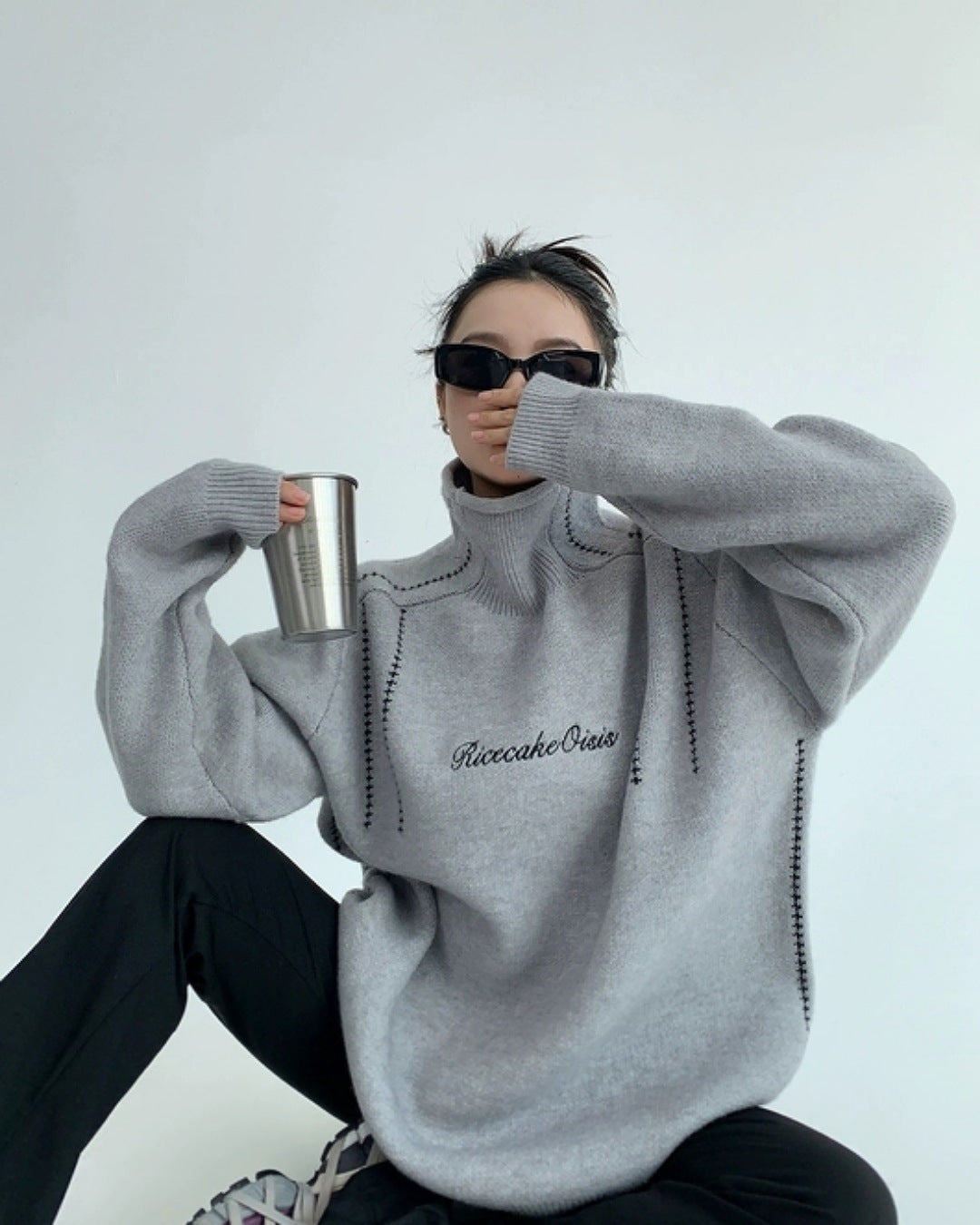 エンブロイダリーデザインハイネックニット SL401 – THE SOL93