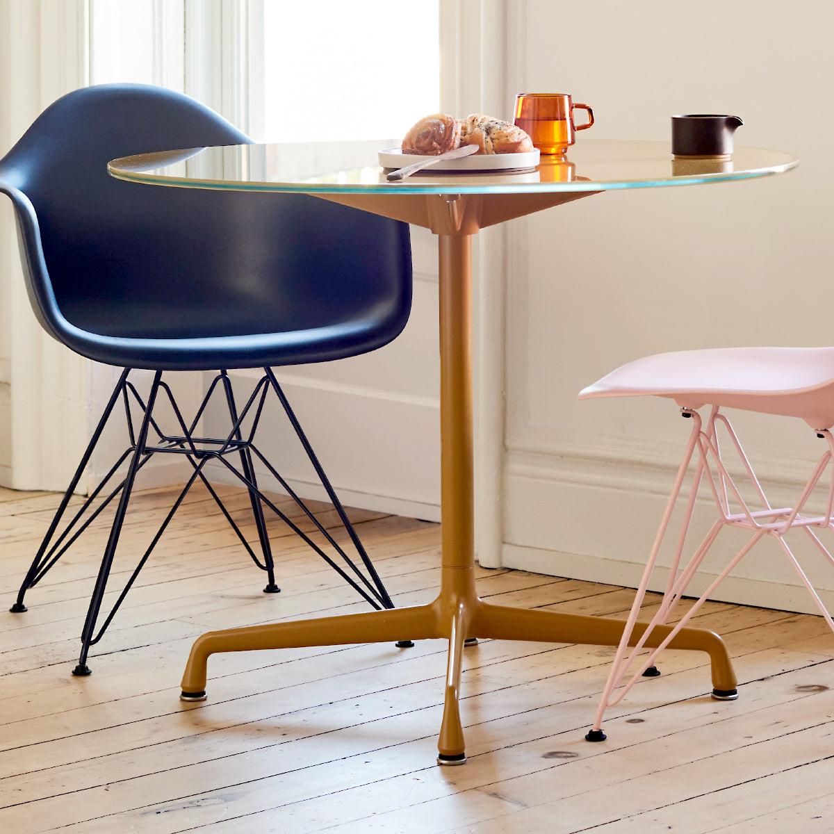 ハーマンミラー イームズ プライウッド ラウンジチェア Herman Miller