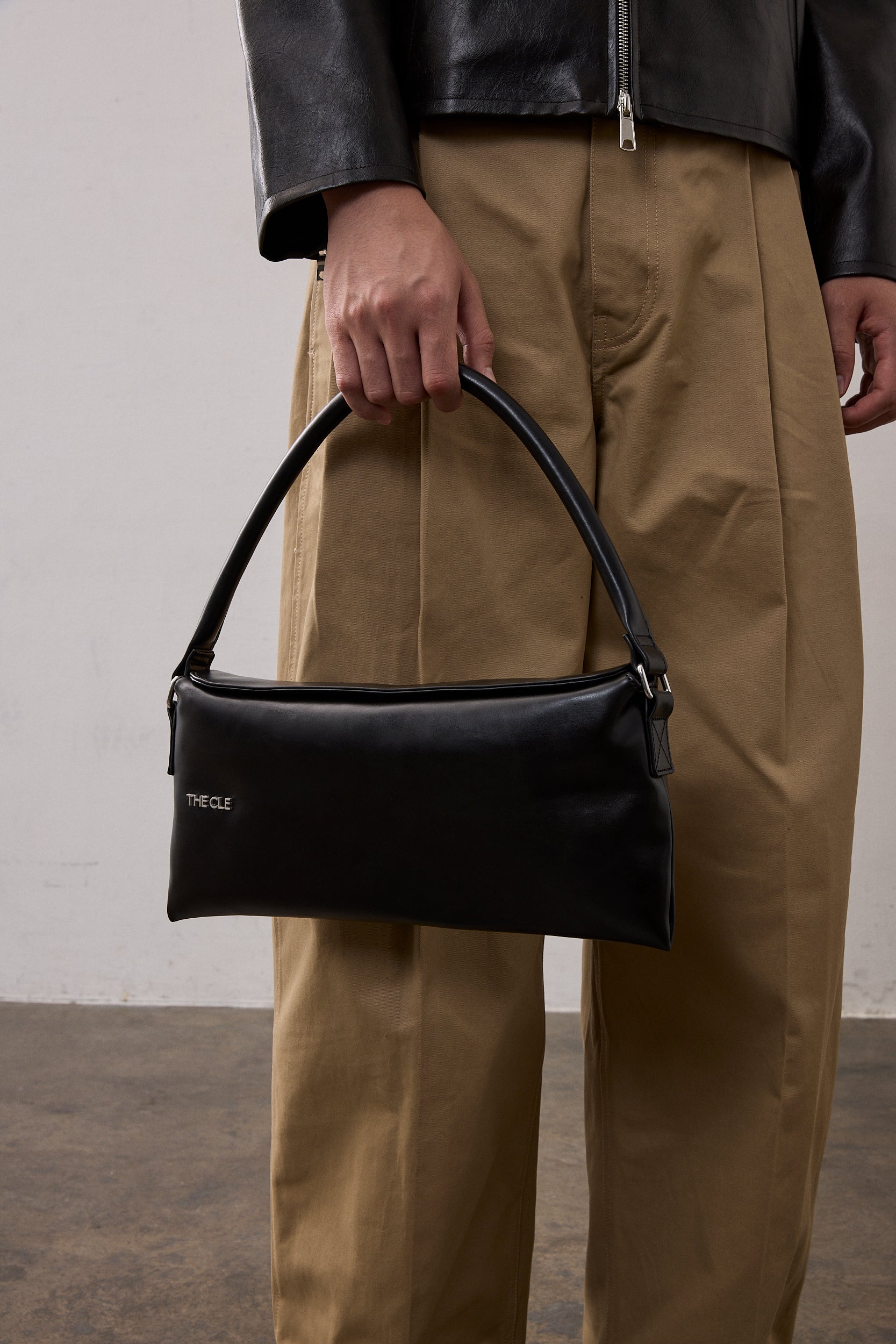 LOOP BAG / BLACK – THE CLE