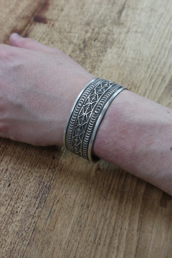 TIGHT / Leonard Maloney / レオナルド マロニー Stamp Work Bangle