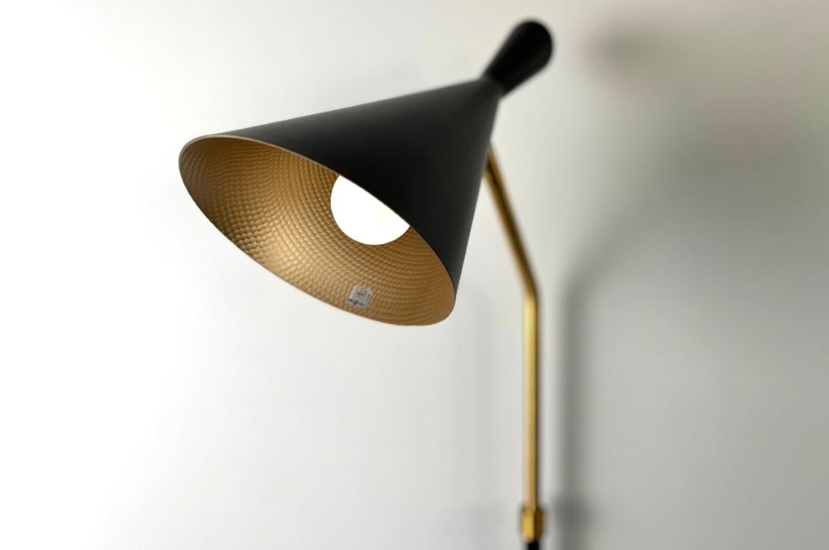 Genesis（ジェネシス）フロアランプ – 十二十家具