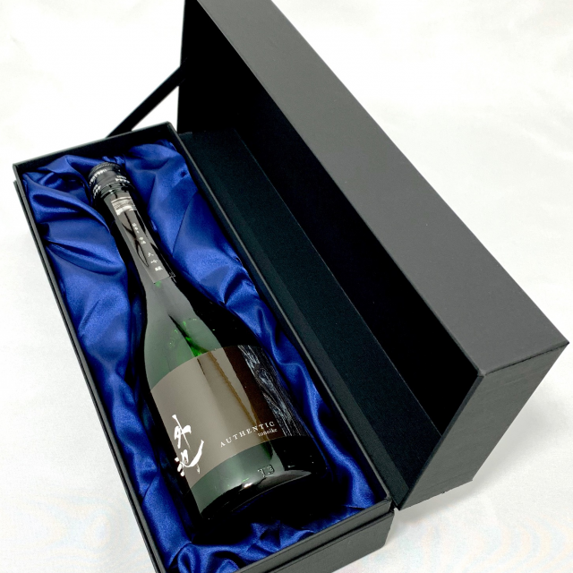 外池AUTHENTIC 大吟醸 袋吊り雫酒 | 株式会社 外池酒造店
