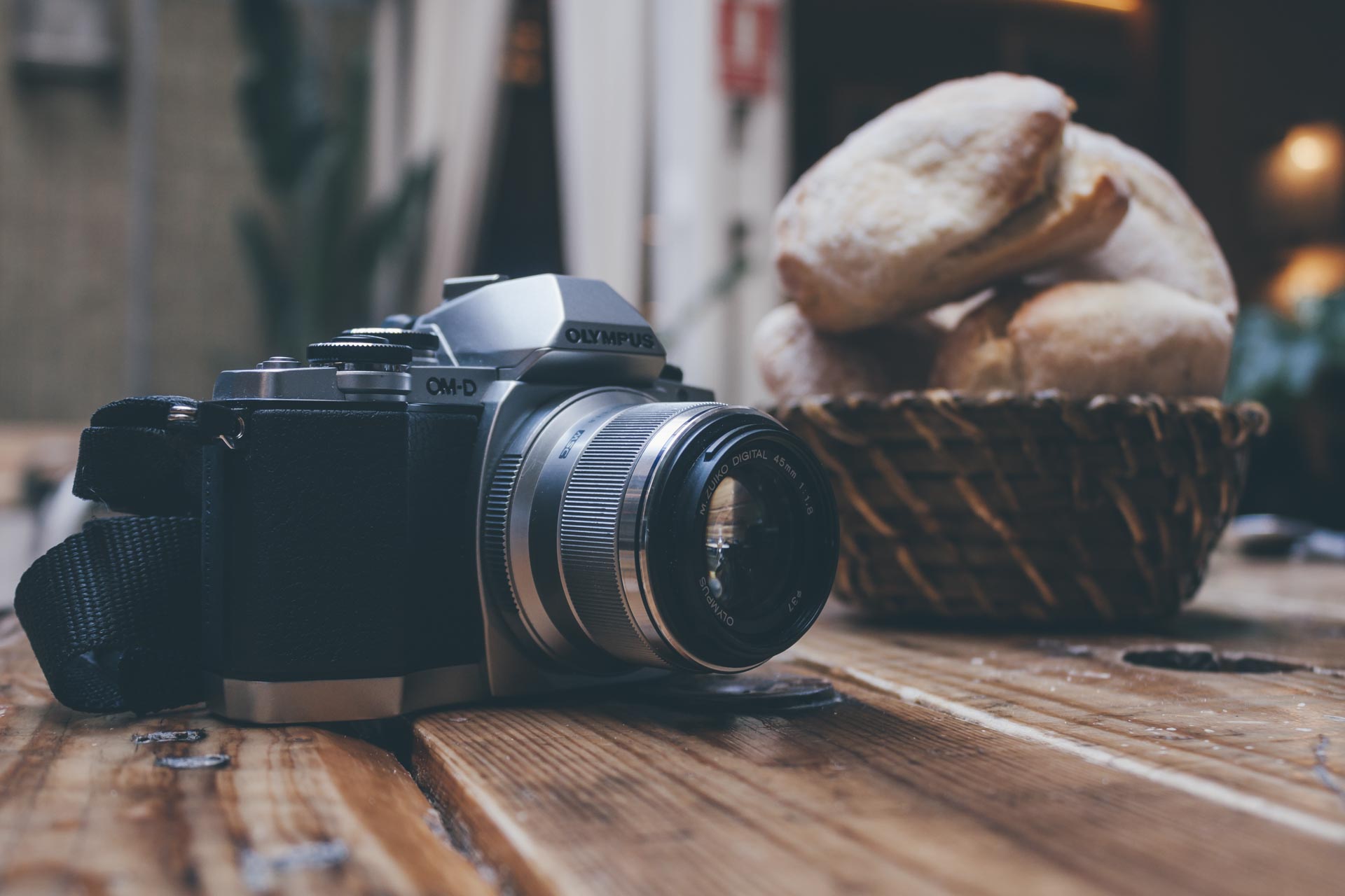 The Olympus M. Zuiko 45mm f/1.8 Micro Four Thirds Lens Review