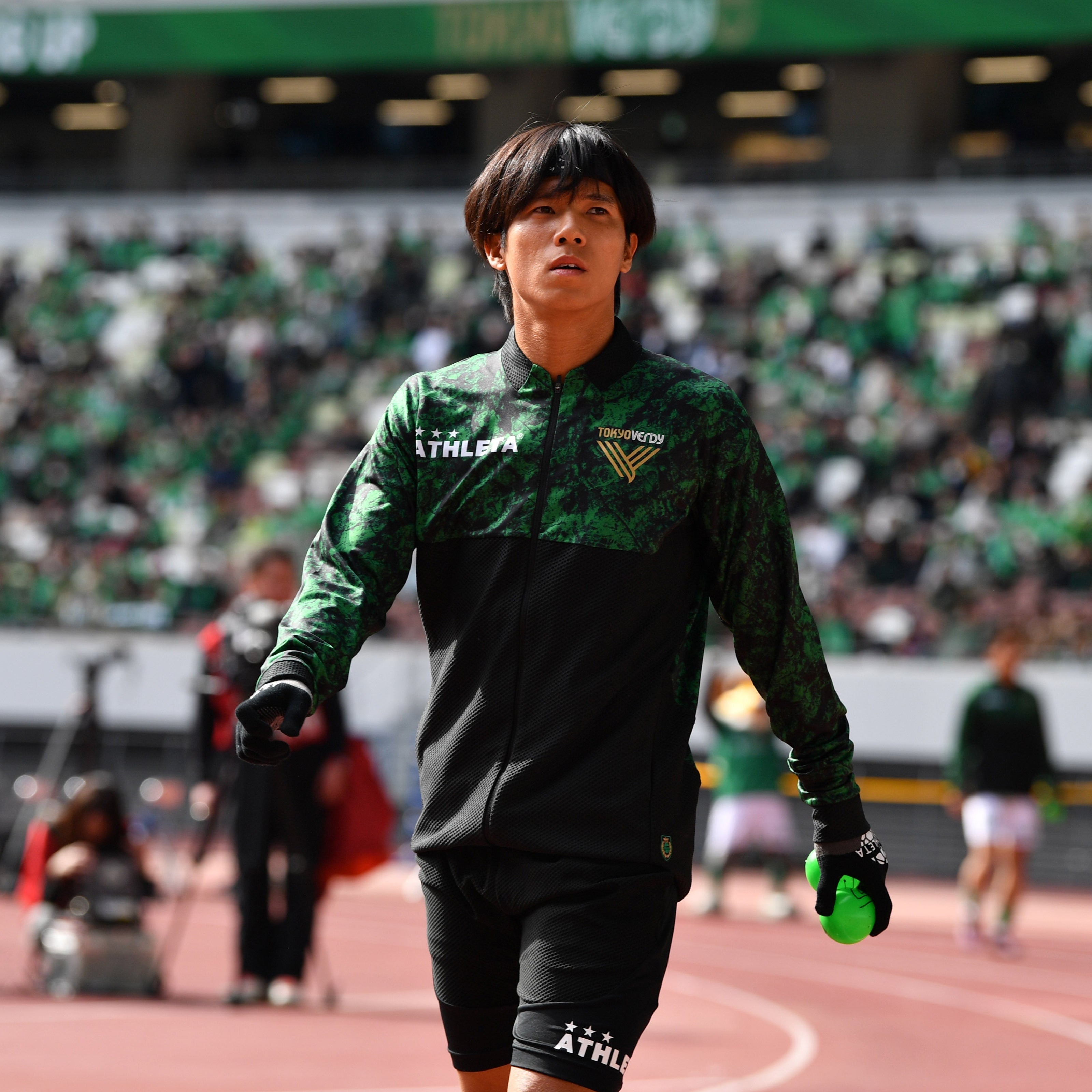 選手着用モデル2025アスレタトレーニングトップ – 東京ヴェルディ公式