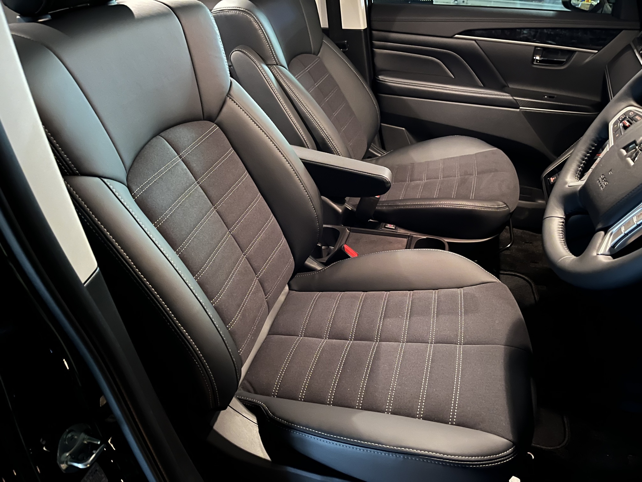 D:5特別仕様車「CHAMONIX」展示車PART2