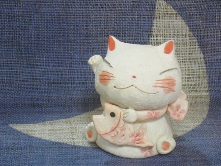 創作陶房ひろこ 福ネコ 鯛 陶人形 - 土岐陶器本店