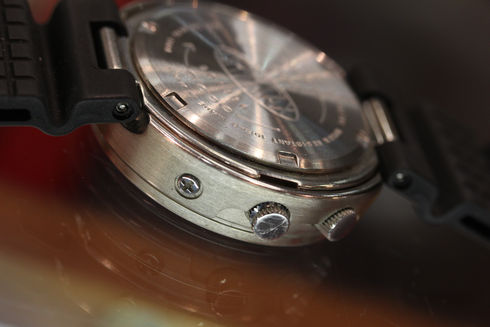 セイコー「アルバ」から、かつて発売された「オービタックス」と言う