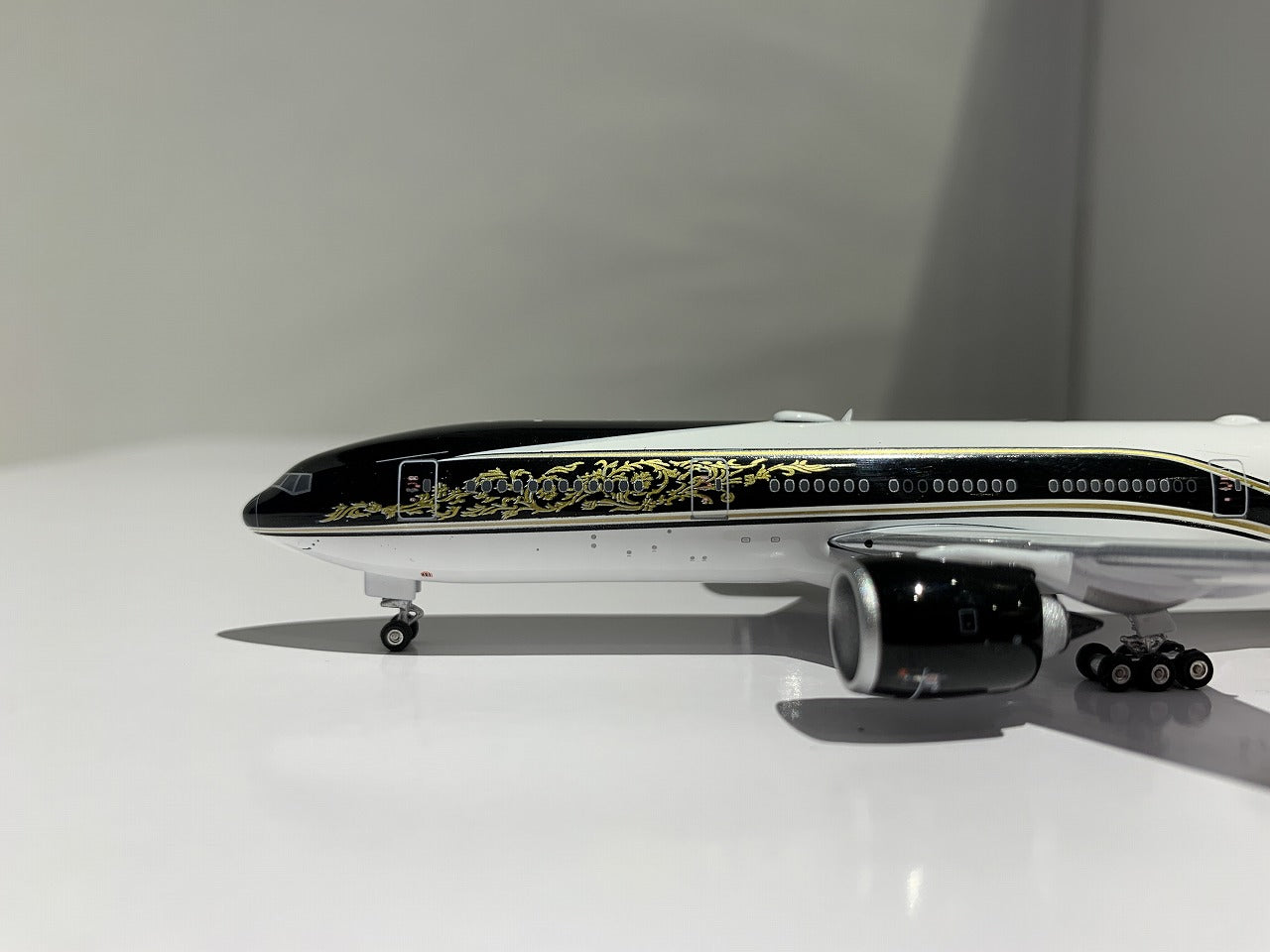 Phoenix 777-200 赤道ギニア政府 P4-SKN 1/400[04583]