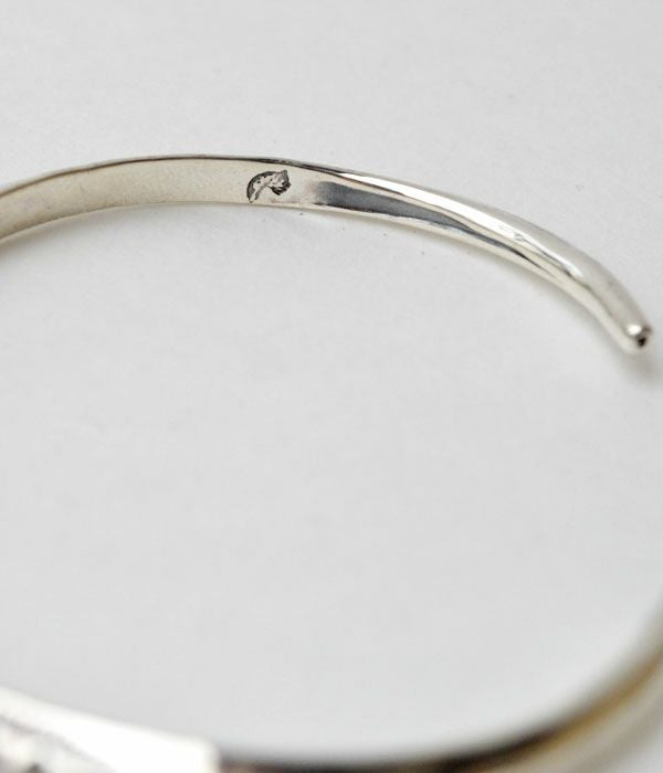 ラリースミス (LARRY SMITH) MEN'S EXTRA THIN TRIANGLE BRACELET