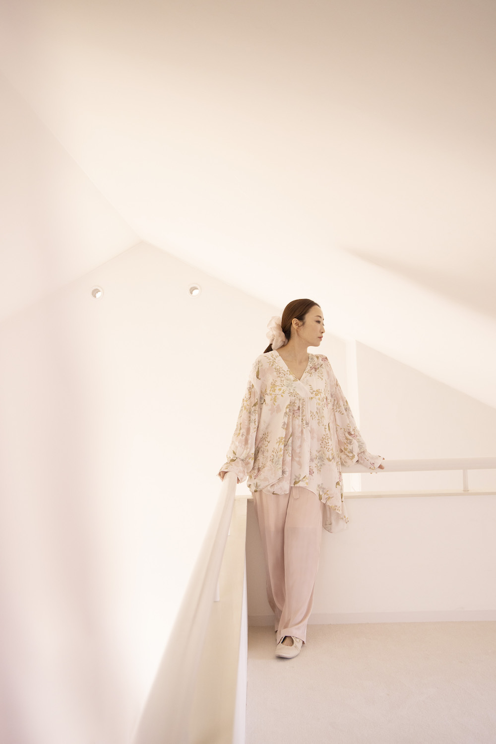 SNIDEL HOME × 神崎恵」美容家とのコラボルームウェア第3弾が発売