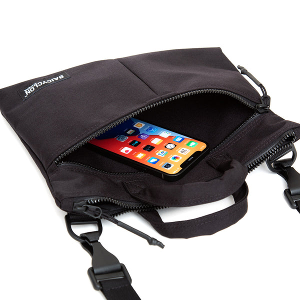 バイシクロンバイバッグジャック ヘルメットバッグ SMALL HELMET BAG