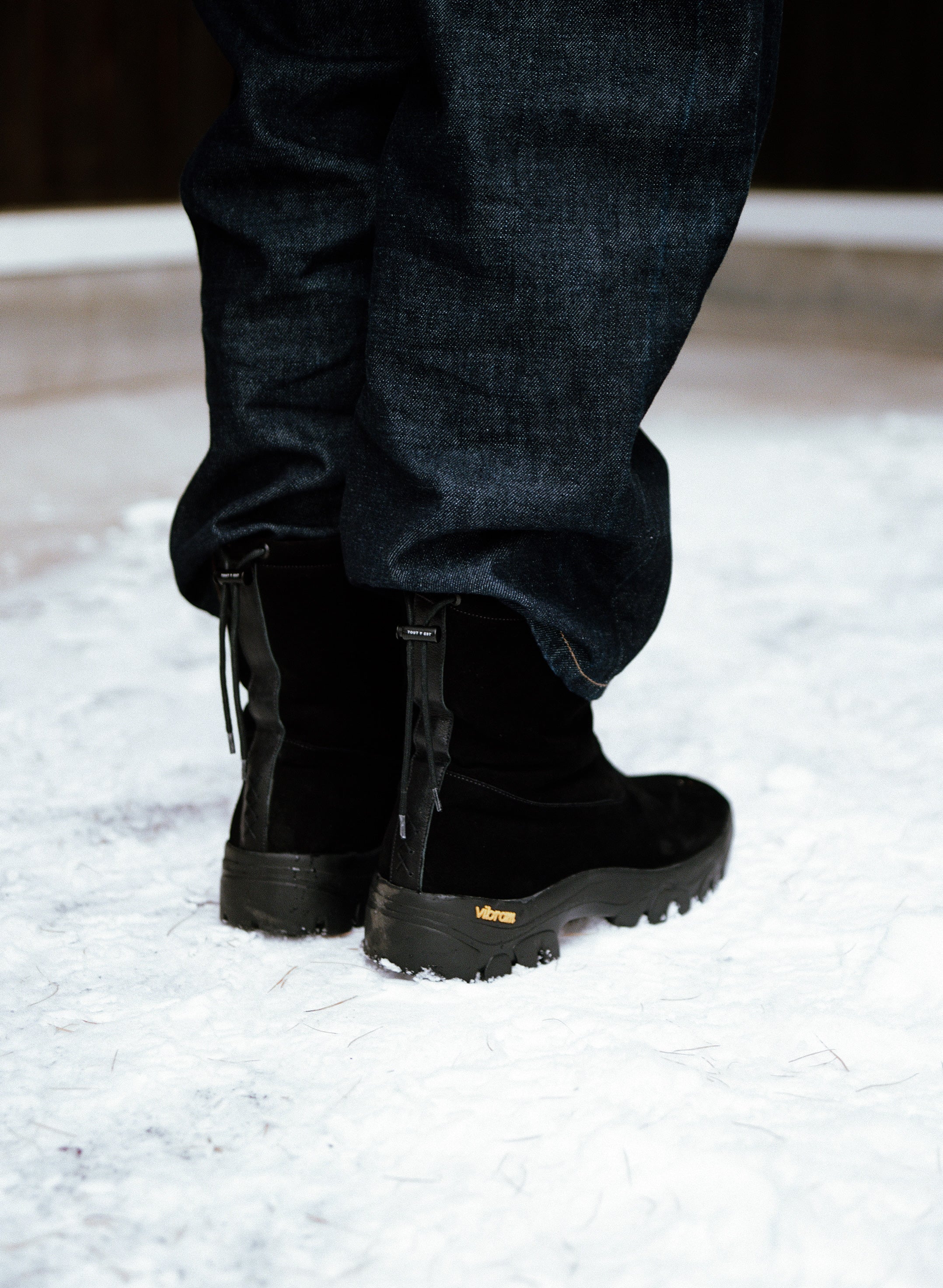 SHOES – TOUT Y EST JP