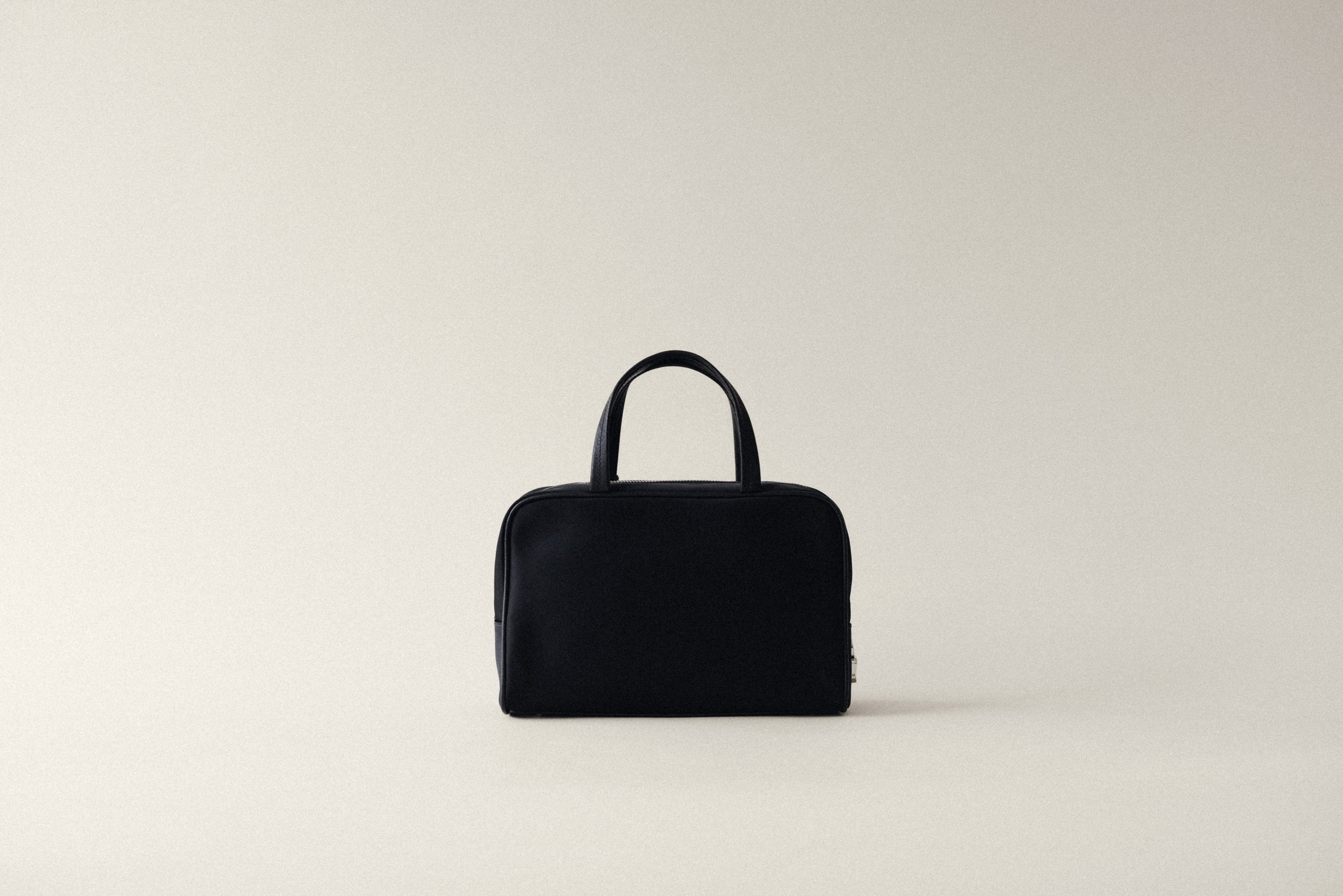 SAC LOQUET NYLON SMALL BLACK – TOUT Y EST JP